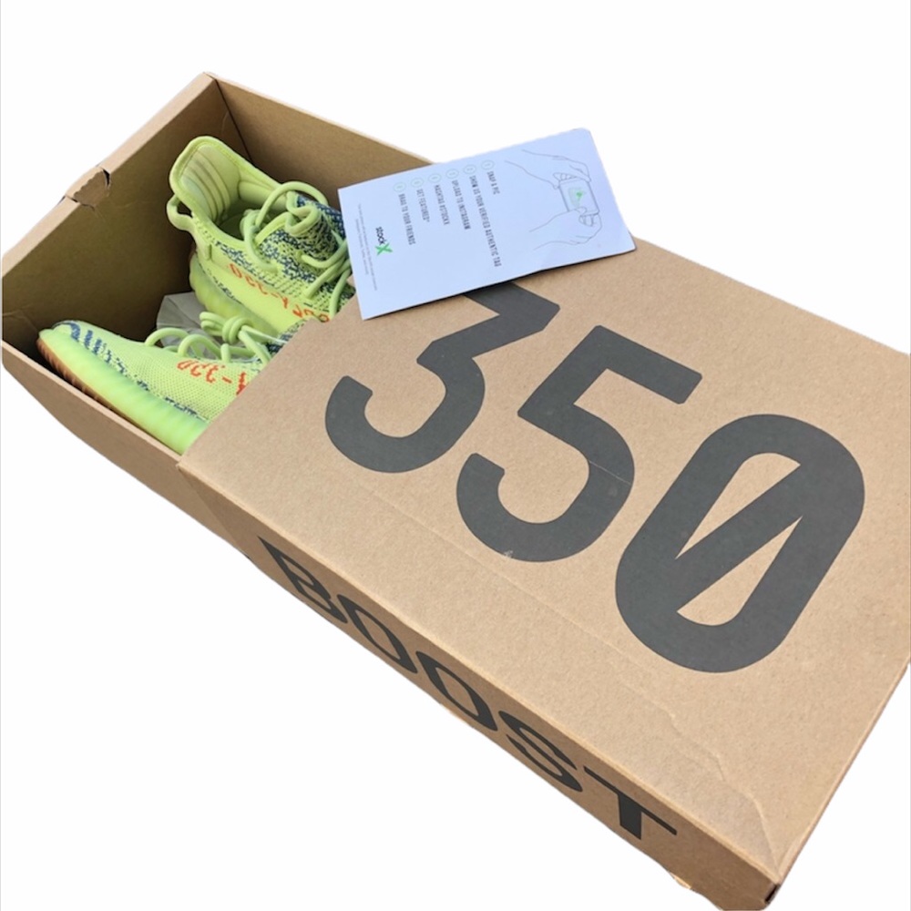 Yeezy 350 shoes